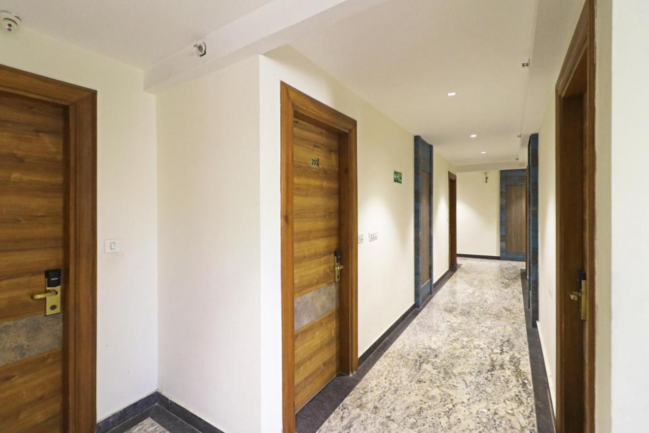 The Ivy Grand Hotel In City Centre With Free Secured Parking 뉴델리 외부 사진