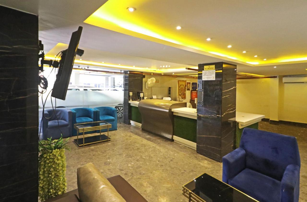 The Ivy Grand Hotel In City Centre With Free Secured Parking 뉴델리 외부 사진