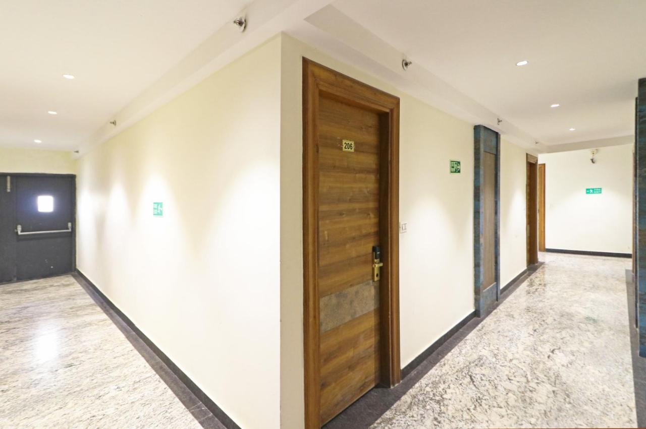 The Ivy Grand Hotel In City Centre With Free Secured Parking 뉴델리 외부 사진
