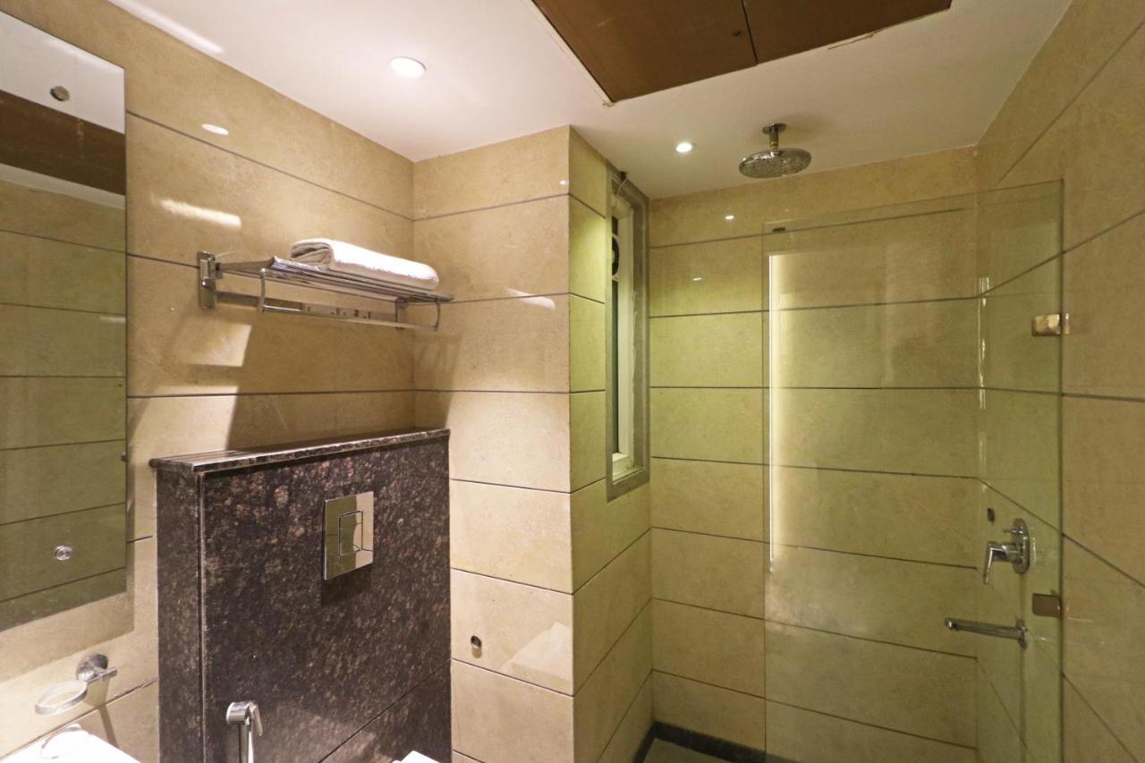 The Ivy Grand Hotel In City Centre With Free Secured Parking 뉴델리 외부 사진