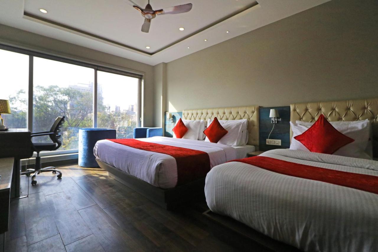 The Ivy Grand Hotel In City Centre With Free Secured Parking 뉴델리 외부 사진