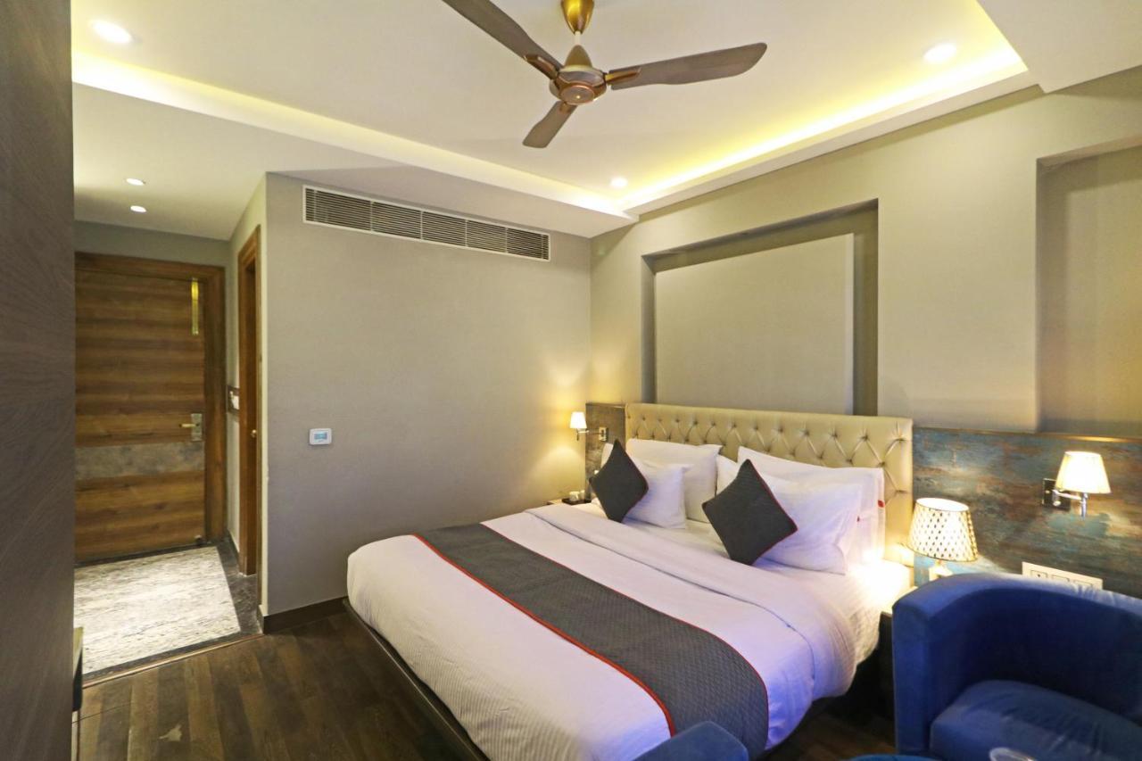 The Ivy Grand Hotel In City Centre With Free Secured Parking 뉴델리 외부 사진