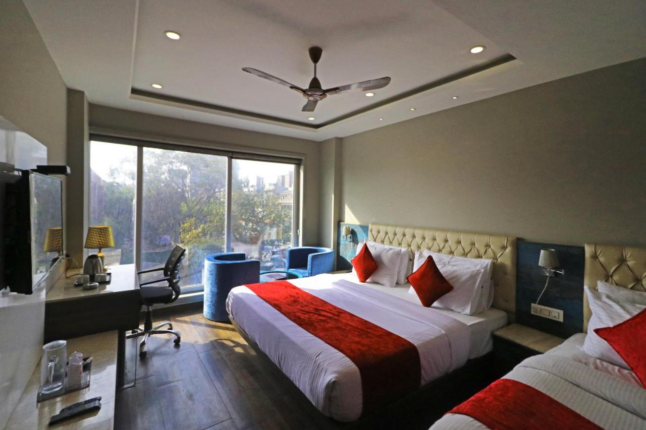 The Ivy Grand Hotel In City Centre With Free Secured Parking 뉴델리 외부 사진